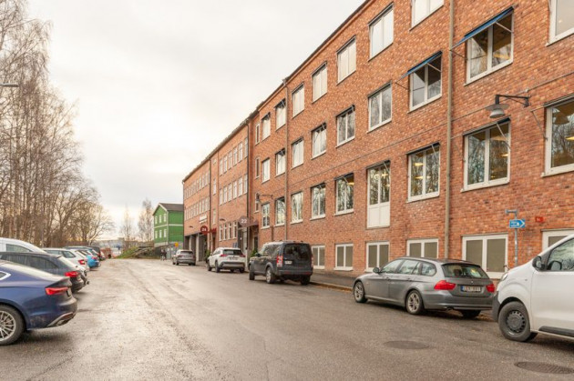 Banvaktsvägen 22, 171 48 Solna bild 1