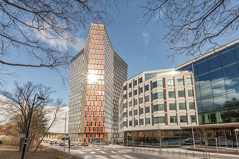 Möjlighet att hyra ca 10-4000 kvm
Passa på att reservera arbetsplatser på den nya Co-workinganläggningen ”Spaces Hammarb...