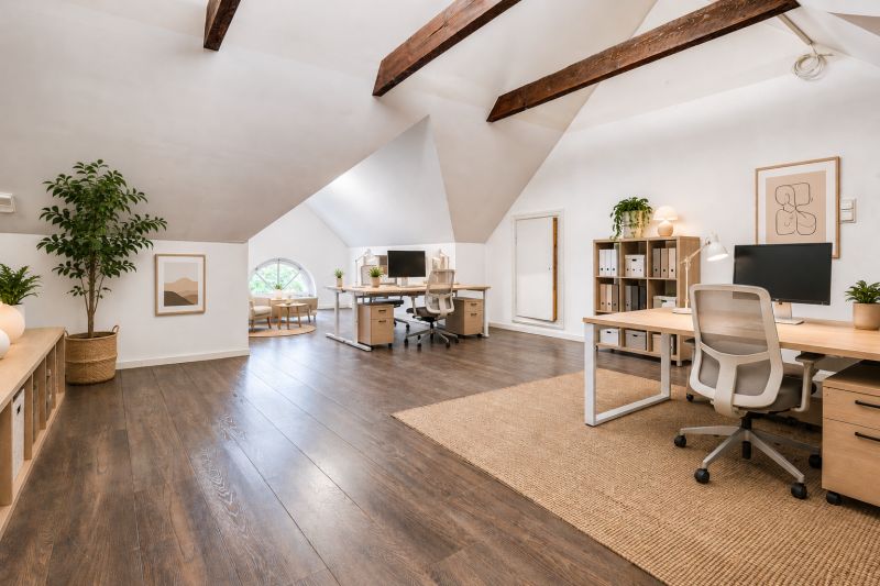 Charmigt 20-talskontor i etage – Cityläge till en helt annan prisbild!