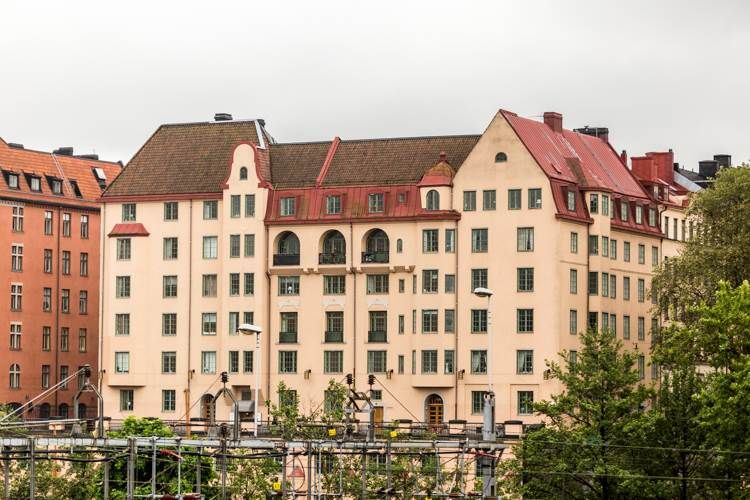 Nu finns möjlighet att hyra liten kontorslokal i centralt läge. Oslagbart kommunikativt läge med närhet till Fridhemspla...